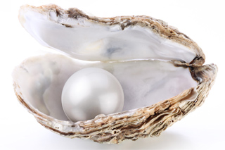 Pearl: Birthstone for June