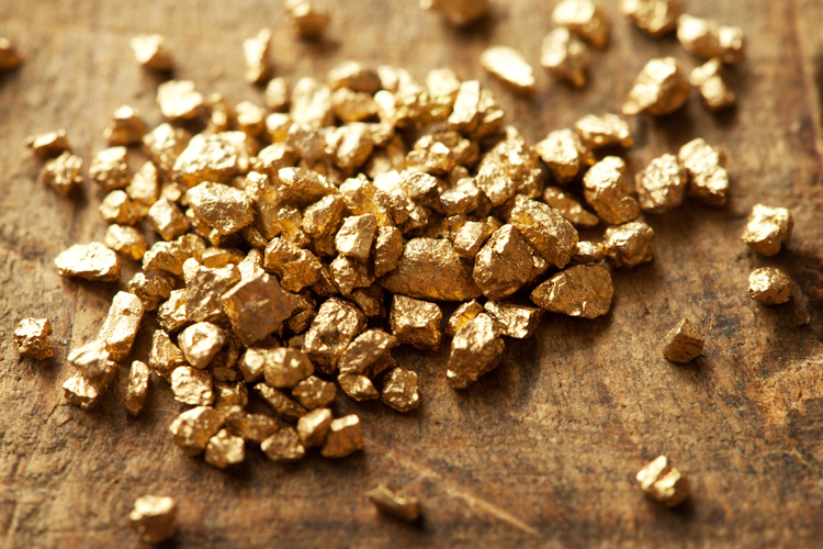 Gold: one of the most popular precious metals used in jewelry | Photo: Shutterstock